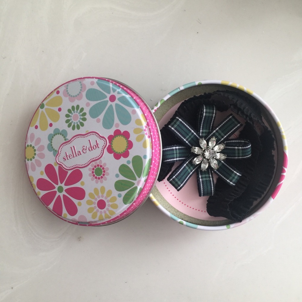 New Stella & Dot new girls plaid headband & gift tin